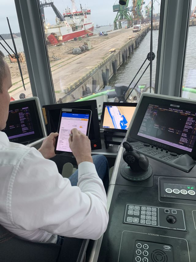 More operative services of towboats in the Port of Klaipėda